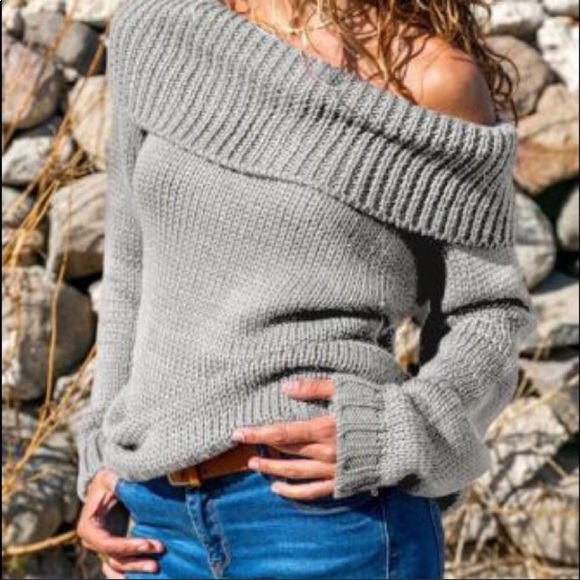 FINALPRICE Gray Collar Shoulder Sweater - Picture 3 of 8